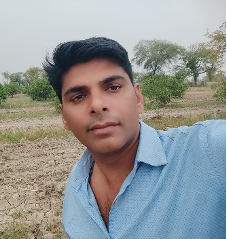 Sarveshwar Vyas, an Organic farmer from the quaint village of Lamba in the Tonk district of Rajasthan